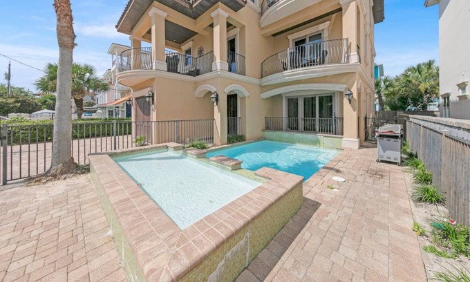 Frangista Beach House | 384 m² House ∙ 8 bedrooms ∙ 24 guests