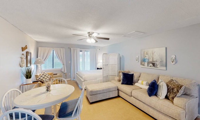 El Centro Beach Apartment | 44 m² Studio flat ∙ 2 guests