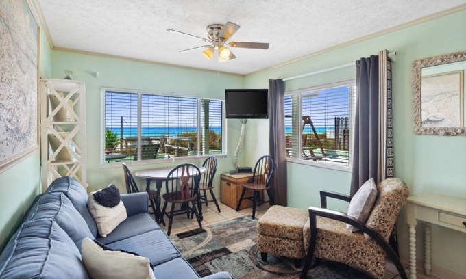 Silver Sands Beach Condo | 60 m² Condo ∙ 1 bedroom ∙ 3 guests