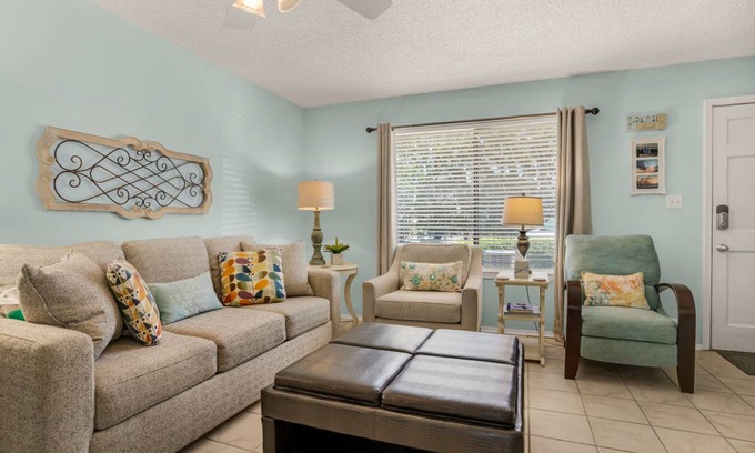 Miramar Beach Condo | 60 m² Condo ∙ 1 bedroom ∙ 4 guests
