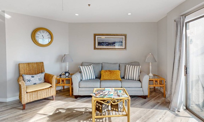 Gulf Lagoon Beach Condo | 68 m² Condo ∙ 2 bedrooms ∙ 4 guests