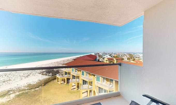 Pensacola Beach Condo | 85 m² Condo ∙ 1 bedroom ∙ 4 guests