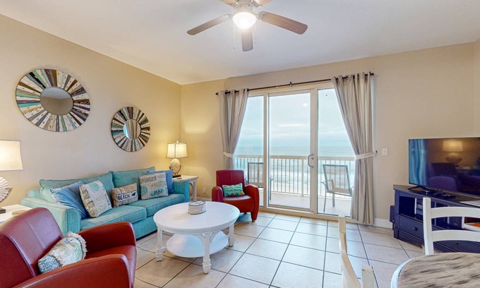 Bahama Beach Condo | 88 m² Condo ∙ 1 bedroom ∙ 6 guests
