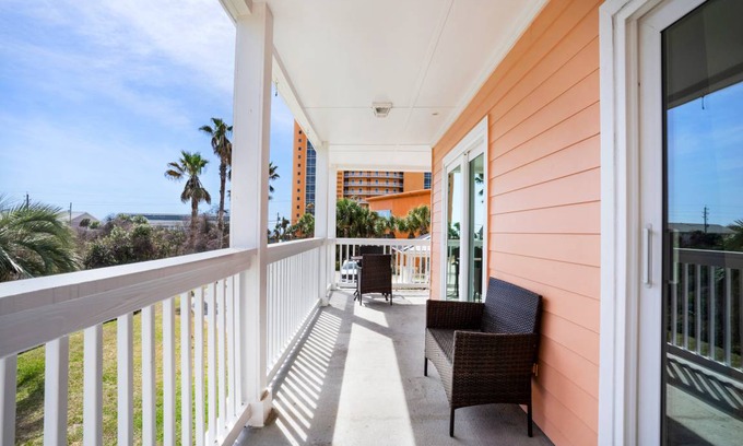 West Panama City Beach Condo | 89 m² Condo ∙ 2 bedrooms ∙ 7 guests