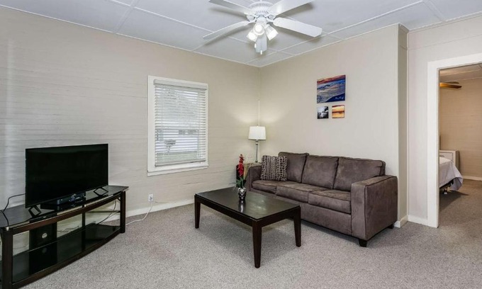 Southeast Pensacola House | 8th Ave Cottage