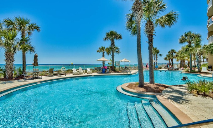 Panama City Beach Condo | 94 m² Condo ∙ 2 bedrooms ∙ 6 guests