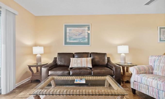 Bahama Beach Condo | 95 m² Condo ∙ 2 bedrooms ∙ 4 guests