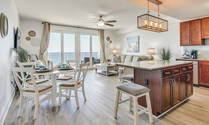 Panama City Beach Apartment | 97 m² Apartment ∙ 2 bedrooms ∙ 5 guests