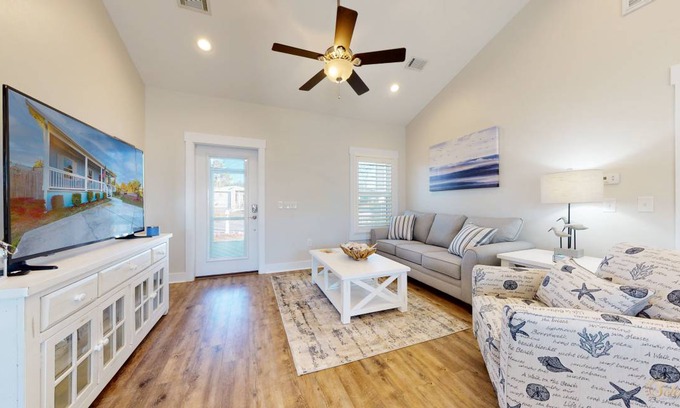 West Panama City Beach House | 98 m² House ∙ 2 bedrooms ∙ 6 guests