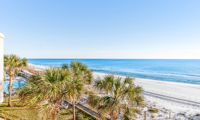 Fort Bay Condo | Amazing beachfront home with pool, hot tub & beach access