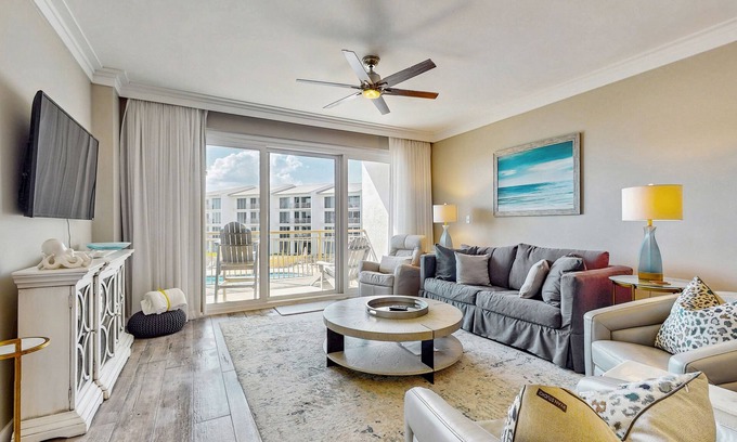 Rosemary Beach Condo | Amazing Santa Rosa Beach condo with pool, hot tub & pickleball