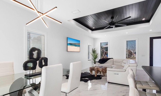 Holiday Beach House | Anchors Away - Private Pool!
