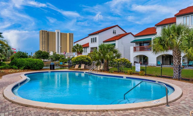 Gulf Lagoon Beach Apartment | Apartment ∙ 4 guests