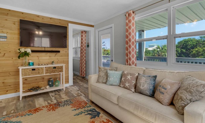 Sunnyside Apartment | Apartment ∙ 1 bedroom ∙ 4 guests