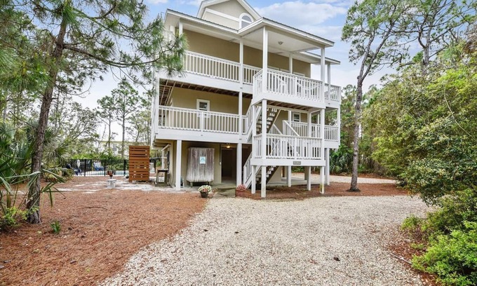Plantation House | AUBURN SUNRISE IS A PLACE OF PEACE AND CONTENTMENT!