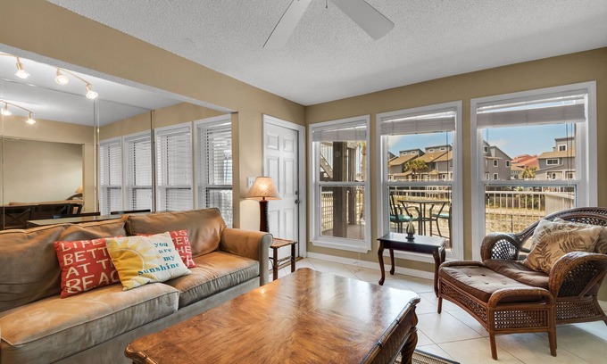 Pensacola Beach Condo | 🌅Bay Views-Pool Front-Pet Friendly-Bayside Beach-1BR LaBahia 128🌅