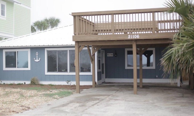 Sunnyside On The Gulf House | Beach House Ocean Views, Private Beach Yard Large Pets, Free Kayaks & SUP