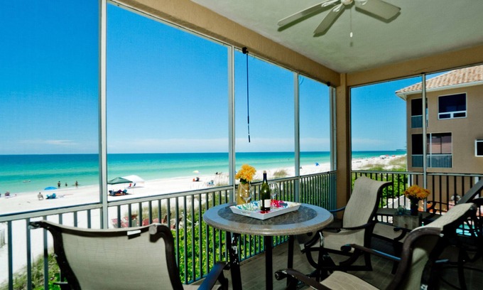 Bradenton Beach Condo | BEACHFRONT PARADISE! Reserve your beachside vacation, CALL TODAY to book your Fall vacation!