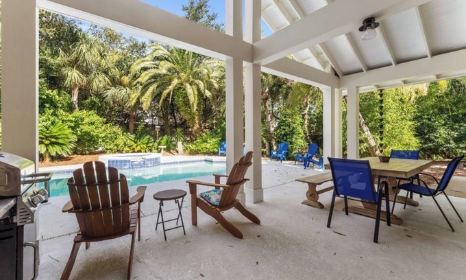 Sugarwood Beach House | Beachwalker Bliss by AvantStay | Private Pool, Walk to Beach