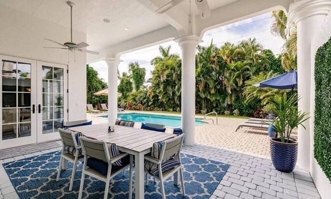 Coquina Sands House | Bella Vista - Naples, FL