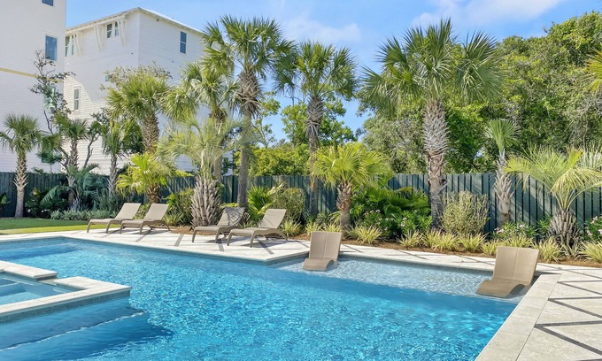 Inlet Beach House | Belle La Mer | Gulf View| 2 min. walk to beach | 4 Bikes, Cornhole, Ping Pong, Bocce Ball
