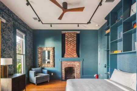 Historic Seaport Hotel | Blue Room at the Grand Maloney
