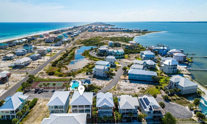 Caribbean Isle House | Brand New Caribbean Isle showplace. The newest home in Navarre. Exceptional.