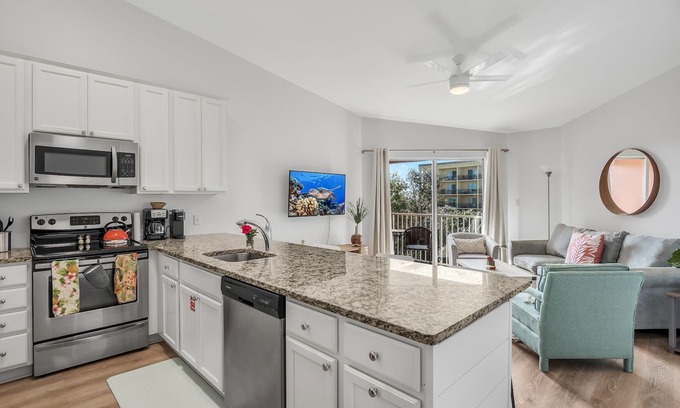 Fort Walton Beach - Destin House | Brand New Modern Upgrades! Steps to the Beach! πππ