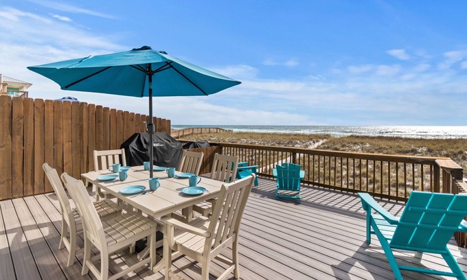 Navarre Beach House | Breezeway-Gulf Front Home Sleeps 9