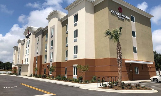 Gulf Highlands Hotel | Candlewood Suites Panama City Beach Pier, an IHG Hotel
