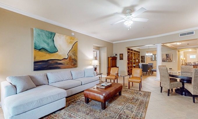Santa Rosa Beach Condo | Charming Gulf front condo w/courtyard, pool access, & full gulf view