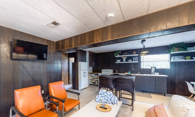 Carrabelle House | Charming home near the beach with retro vibe and high-speed WiFi - dogs welcome