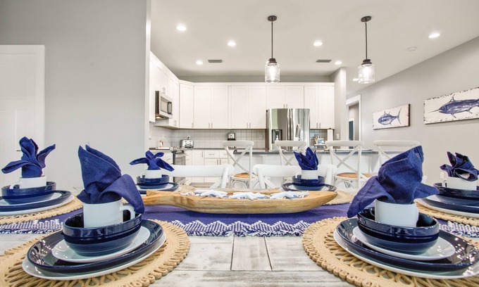 Thomas Drive House | Coastal Cove | 4BR Luxury Home, Walk to Beach, BBQ Patio, Beach Gear Provided