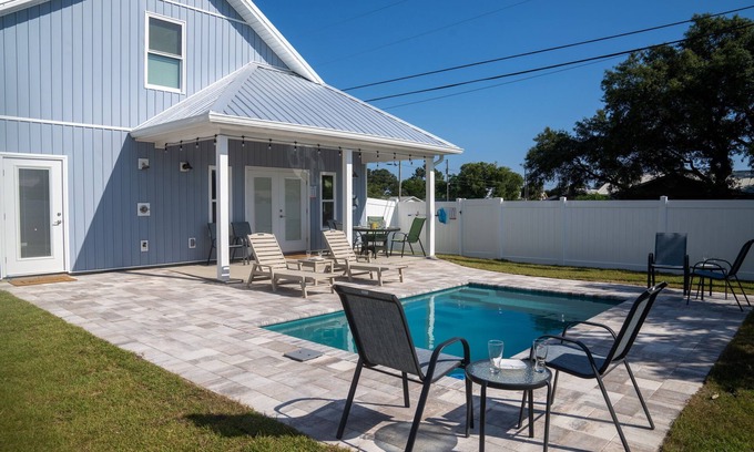 Laguna Beach Estates House | Coastal Elegance Villa & Pool Sleeps 18