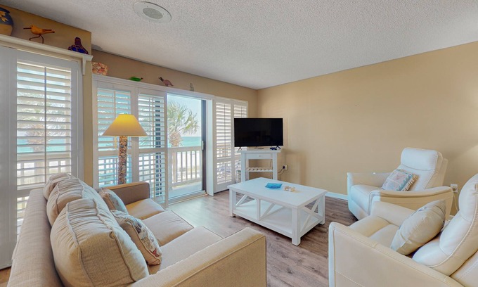 Fort Bay Condo | Coastal retreat w/gulf views, shared pool, hot tub, & beach access