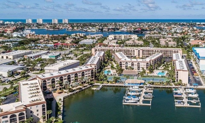 Marco Island Condo | Condo ∙ 1 bedroom ∙ 4 guests