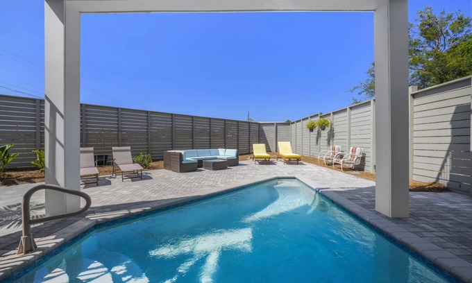 Inlet Beach Condo | Condo ∙ 1 bedroom ∙ 2 guests