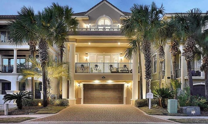 Fort Walton Beach - Destin House | Costa Del Mar - Near the Beach with an Ocean View & Private Pool Area
