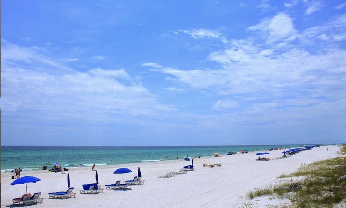 Sunnyside Condo | Cozy Carillon Beach Studio – Perfect for February Snowbirds! Stay all month long