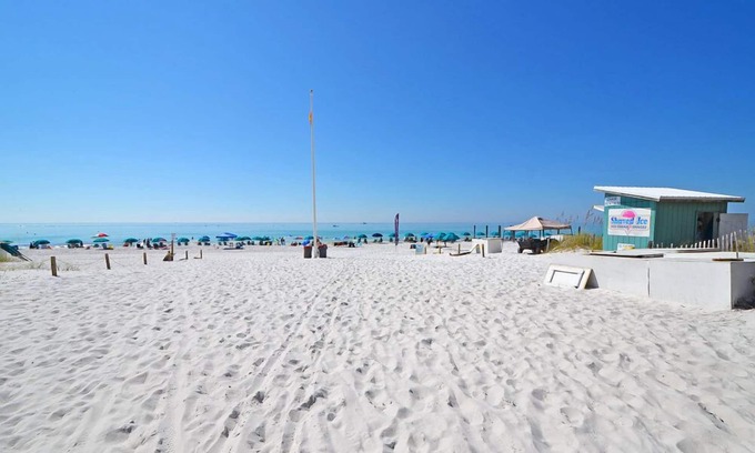 Crystal Beach House | Crystal Beach Cottage | Family Tides