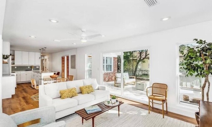South Pensacola House | Downtown Dream-A Relaxing Escape in Downtown Pensacola
