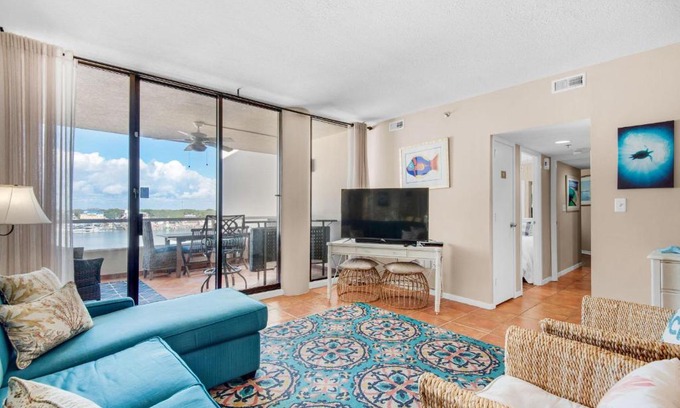 Holiday Isle Apartment | East Pass 505
