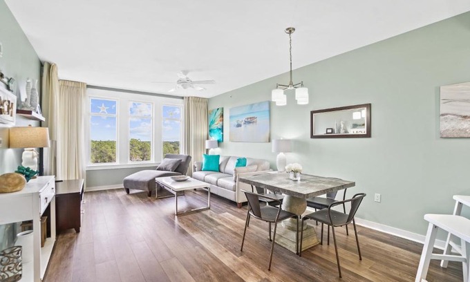 Destin House | Elation at Baytowne Wharf by Panhandle Getaways