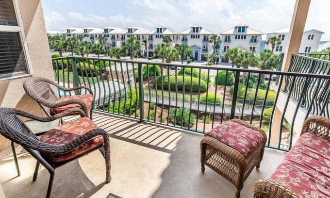 Frangista Beach Condo | Emerald Waters 302 2 Bedroom | 2 Bath | Sleeps Max 8 | Pet Friendly