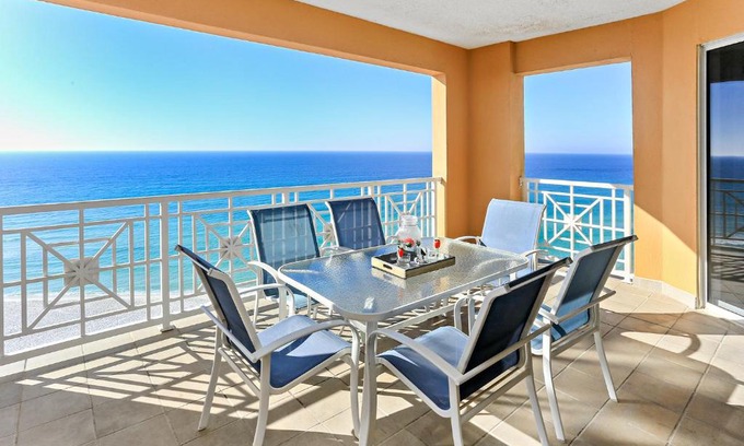 Silver Sands Beach Apartment | En Soleil 1111 East