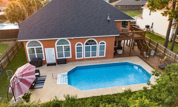 Mary Esther House | Florida's Finest | Pool & Game Room