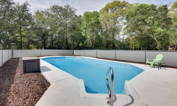 Ocean City House | Fort Walton Vacation Rental w/Private Pool!