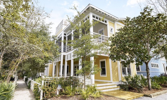 Seaside House | Four Porches and Private Tower in Seaside, FL + 2 Adult Bikes!
