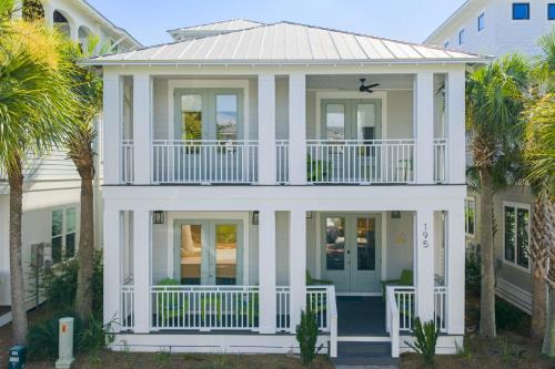 Rosemary Beach House | Good Day Sunshine by AvantStay Sleeps 16 Pool Private Beach Access