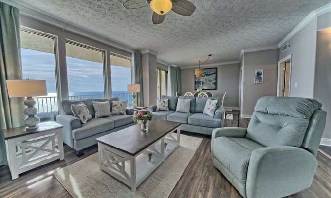 Thomas Drive Condo | Gulf Crest Haven: Unit 702- Beachfront Bliss!